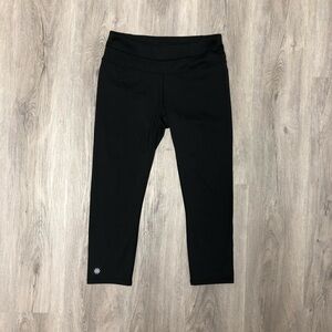 Athleta Cropped Black Leggings Size Small Compression Athleisure Running